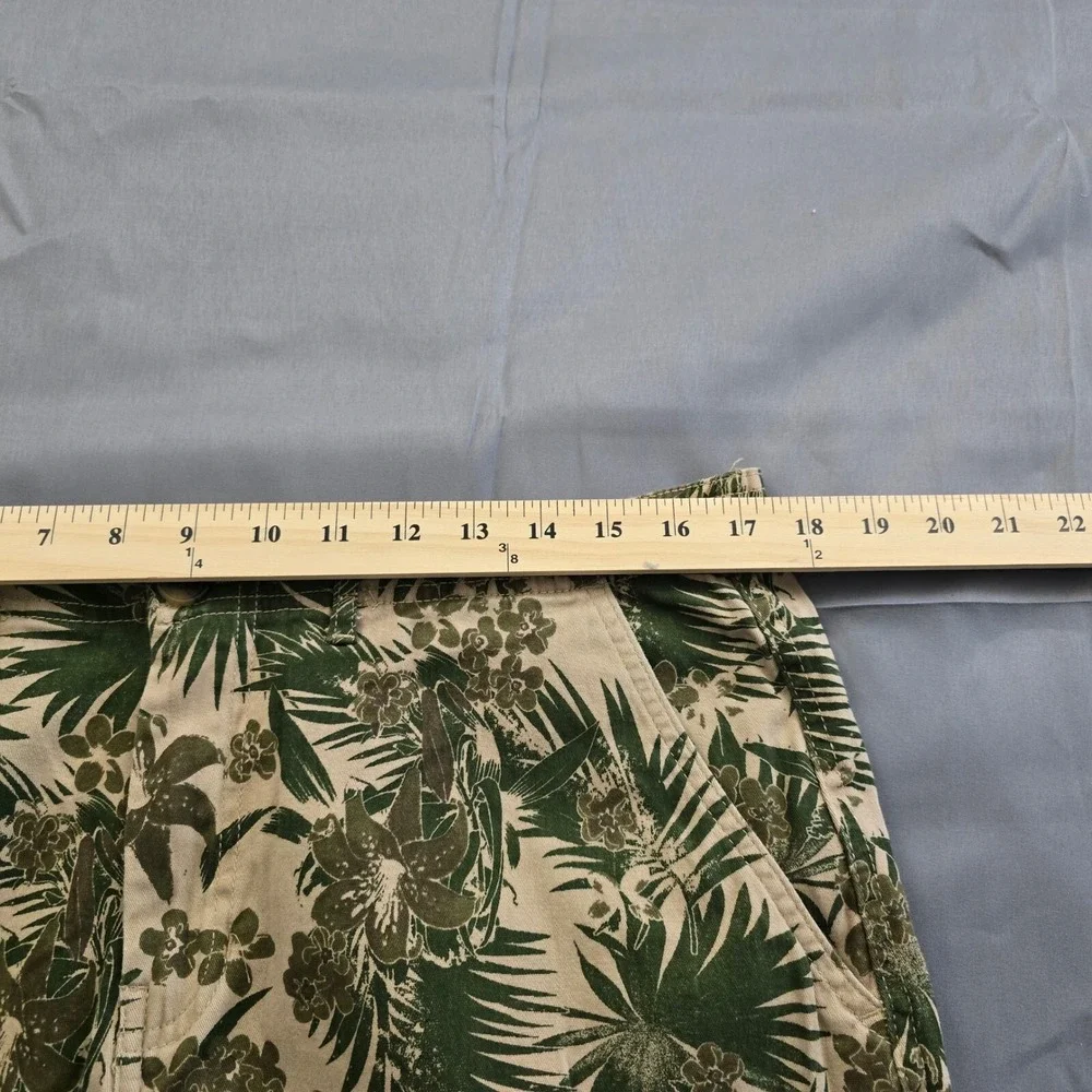 C&C California Floral Shorts Men 34 Tan Tropical Stretch Drawstring Pocket